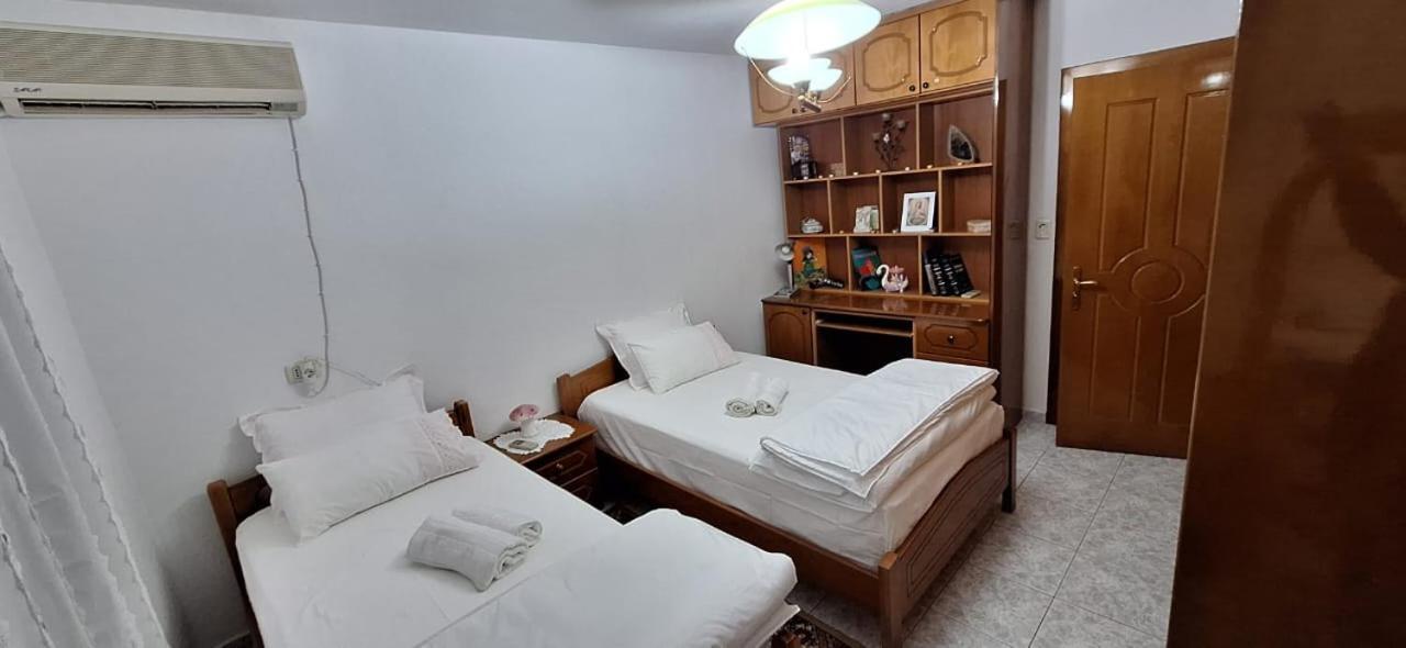 Marbi Guest House Гірокастра Екстер'єр фото