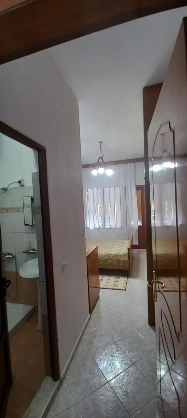 Marbi Guest House Гірокастра Екстер'єр фото
