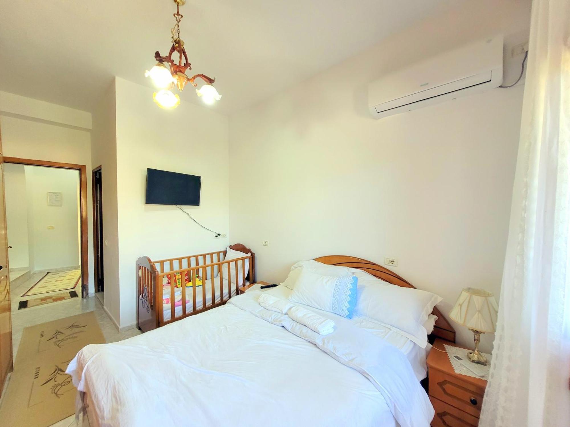 Marbi Guest House Гірокастра Екстер'єр фото